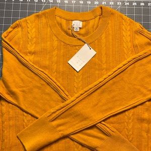 NWT, a new day sweater, beautiful gold color. XL